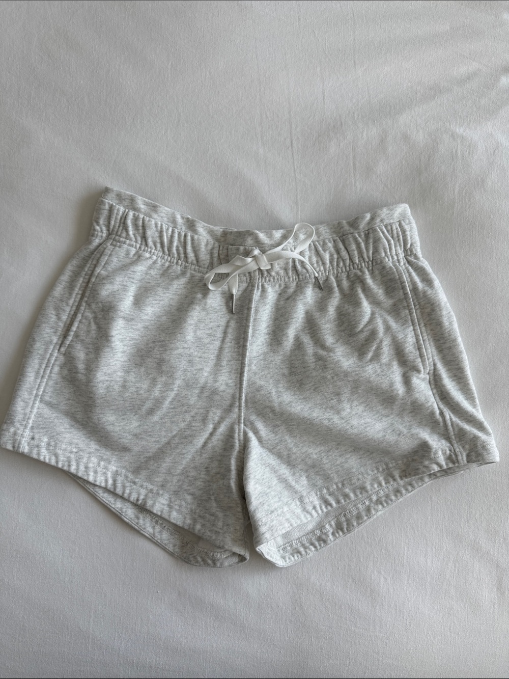 Ododos Women's Light Gray Athletic Shorts Size Medium